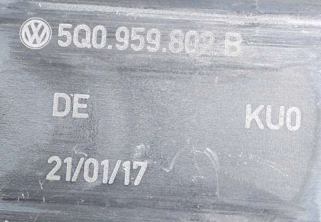 Ruteheis venstre foran til Audi A3 2016-2020 (Type III, Fase 2)  (VAG|5Q0 959 802 B|)