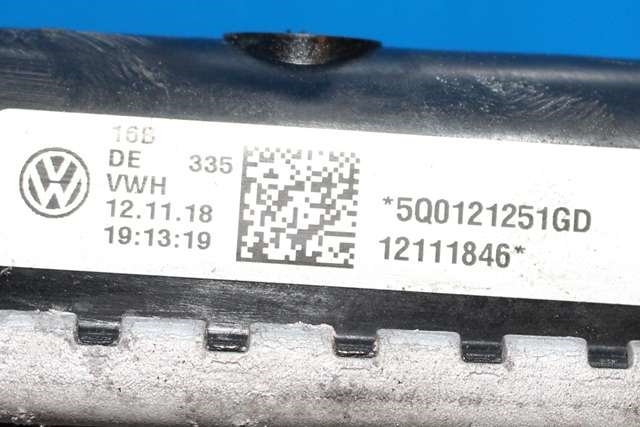 Radiator (automat gir) til Audi Q2 2016-->>  (VAG|5Q0 121 251 GD|)