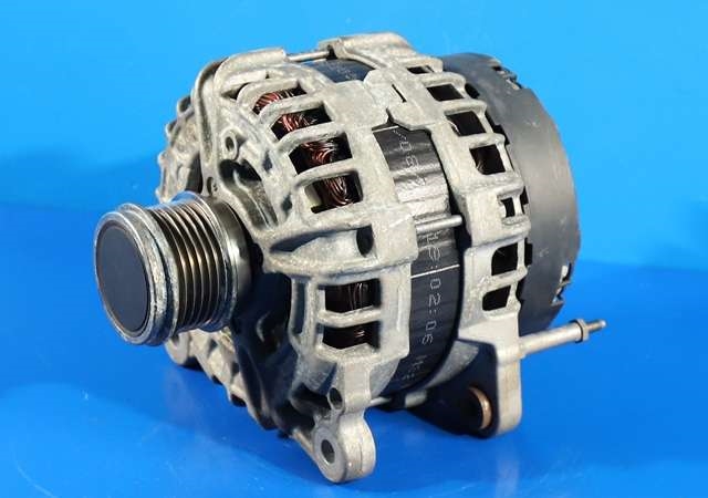 Dynamo diesel til VW Golf VII 2017-2020 (Fase 2)  (BOSCH|0 125 811 090|04L 903 023 J. 14 VOLT - 180 AMP|)