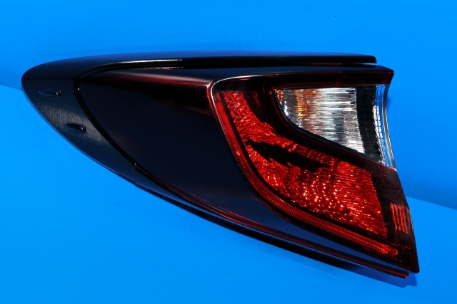 Baklykt venstre ytre til Toyota C-HR, 2016-->>  (TOYOTA|81560-F4120)