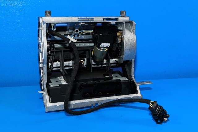Bilstereo navigasjon skjerm til Audi A8 2003-2010 (Type II)