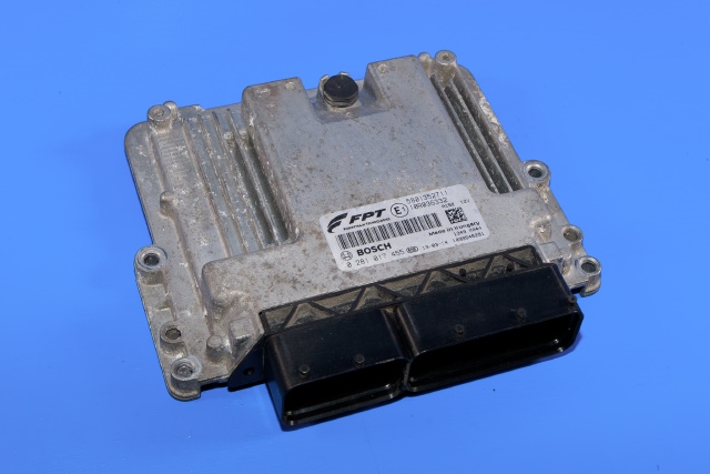 Styreenhet motor til Iveco Daily, 2011-2014 (Type V)  (BOSCH|0 281 017 455)