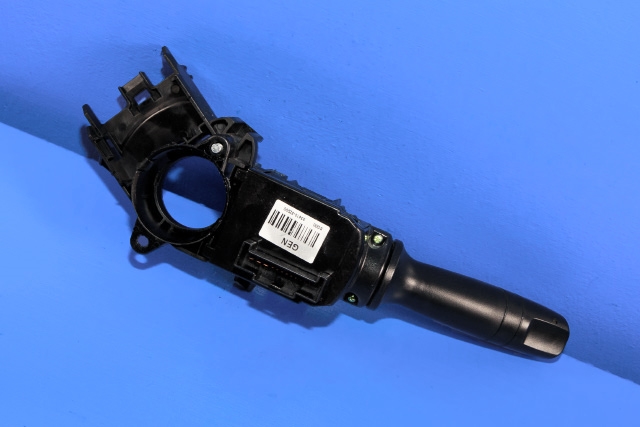 Bryter blink til Hyundai i40 2012-2017  (HYUNDAI|93410-3Z000|)