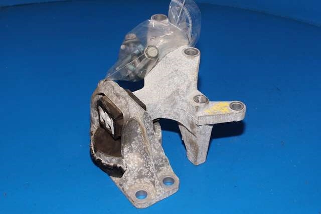 Motorfeste til Nissan X-Trail, 2014-2022 (T32) (T32) 