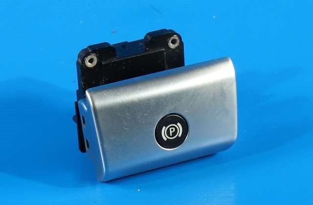 Bryter elektrisk håndbrekk/parkbrems til Land Rover Range Rover, 2002-2012 (Type III)  (LAND ROVER|YUG500391)