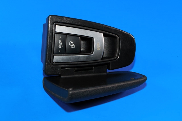 Bryter diverse til Mercedes E-Klasse, Coupe/Cab, 2009-2013 (Fase 1) (C207) (C207) 
