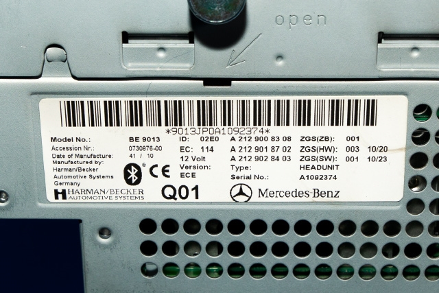 Bilstereo navigasjon til Mercedes E-Klasse, Coupe/Cab 2009-2013 (Fase 1) (C207) (C207) (MERCEDES|A 212 900 83 08|)