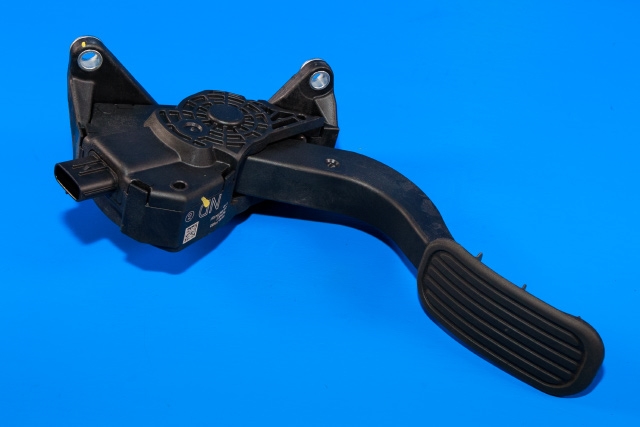 Pedal gass til Toyota C-HR, 2016-->>  (TOYOTA|78110-F4022)