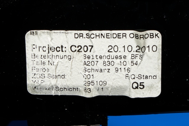 Dashbord friskluftdyse høyre til Mercedes E-Klasse, Coupe/Cab 2009-2013 (Fase 1) (C207) (C207) (MERCEDES|A 207 830 10 54|)