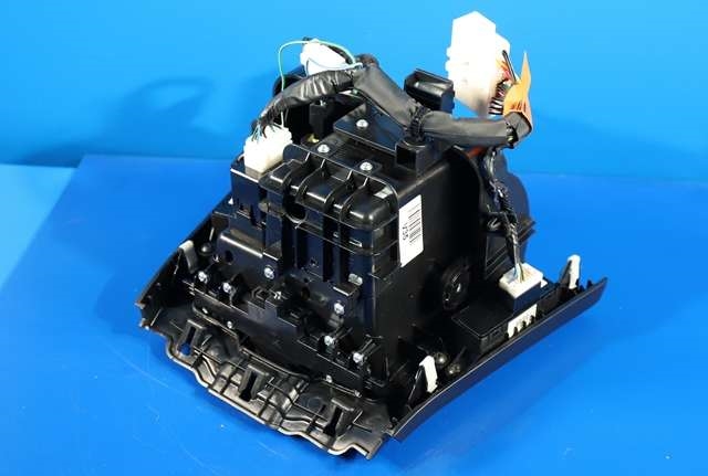 Dashbord diverse til Hyundai i40 2012-2017 (HYUNDAI|84630-3Z440|)