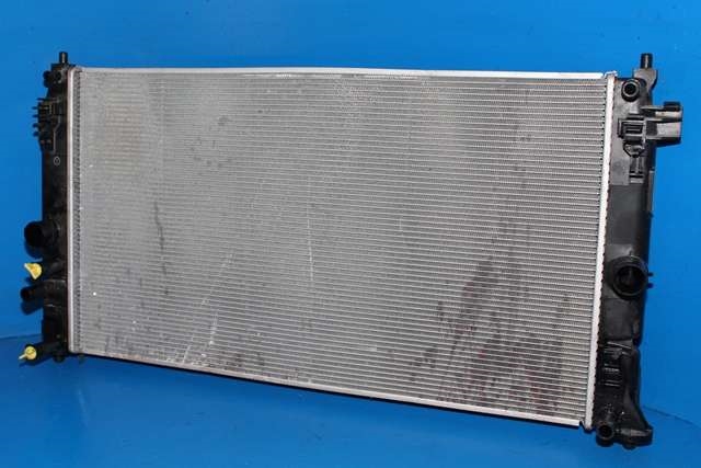 Radiator (automat gir) til Toyota Prius, 2016-2023 (Type IV) (combi) (combi) (DENSO|422135-6021)