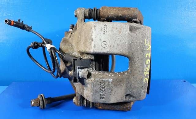 Bremsecaliper venstre foran til Mercedes C-Klasse, 2007-2011 (Fase 1) (W204) (W204) 