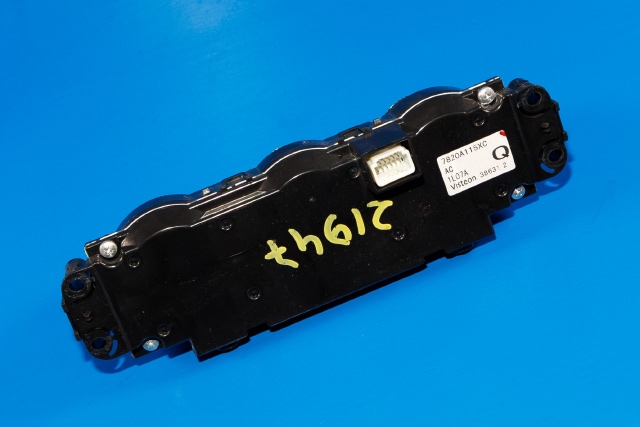 Varmeapparat betjening til Mitsubishi ASX 2010-2019 (MITSUBISHI|7820A115XC|)