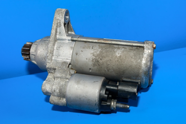 Starter til VW Caddy 2015-2020 (Type III, Fase 3) (BOSCH|0 001 179 516|0AM 911 023 N|)