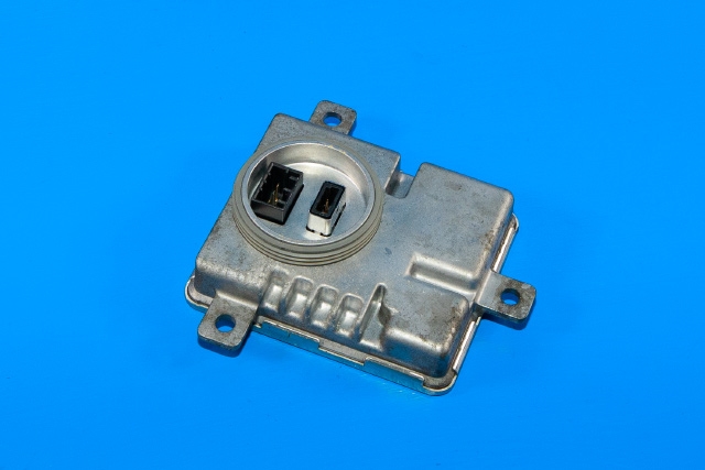 Styreenhet xenon/ballast til Audi Q5, 2008-2012 (Type I, Fase 1)  (VAG|8K0 941 597 C)