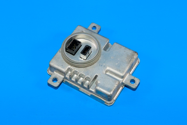 Styreenhet xenon/ballast til Audi Q5, 2008-2012 (Type I, Fase 1)  (VAG|8K0 941 597 C)