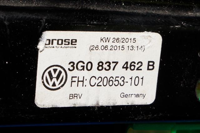 Ruteheis høyre foran til VW Passat 2015-2019 (Fase 1) (B8) (B8) (VAG|5Q4 959 802 B|)