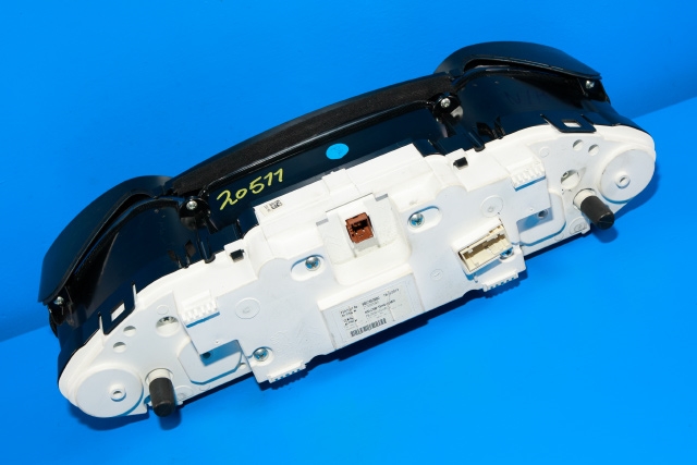 Instrumentpanel til Peugeot 308 2013-2021 (Type II)  (PEUGEOT|98 076508 80|)