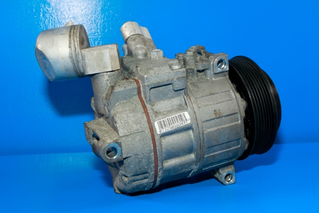 Aircondition kompressor til Mercedes C-Klasse 2007-2011 (Fase 1) (W204) (W204) (VALEO|Z0005773A|A 002 230 49 11|)