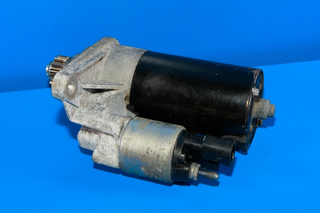 Starter til Audi A1 2010-2014 (Type I, Fase 1)  (BOSCH|0 001 142 001|02T 911 024 J|)