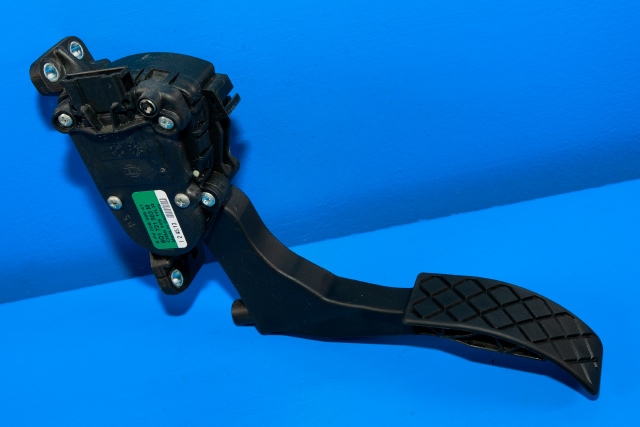 Pedal gass til Audi A1 2010-2014 (Type I, Fase 1) (HELLA|6PV 008 496-41|6Q1 721 503 M|)