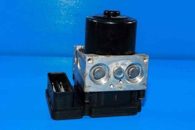 ABS sentral til VW Transporter / Caravelle 2009-2015 (Fase 2) (T5) (T5) (VAG|7E0 614 517 A|7E0 907 379 E|)