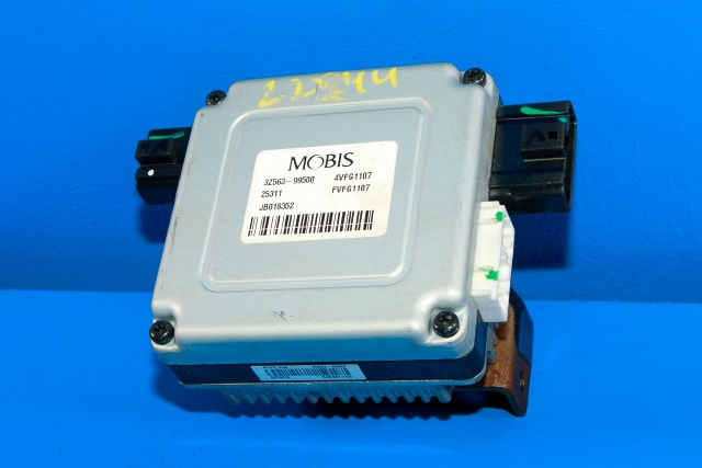 Styreenhet servo til Hyundai i40, 2012-2017  (HYUNDAI|3Z563-99500)