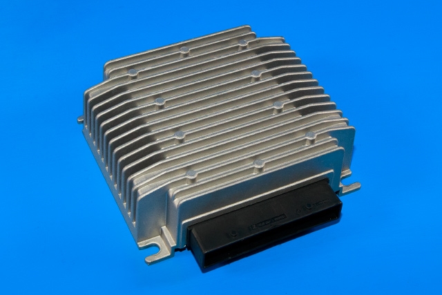 Bilstereo forsterker til Tesla Model S, 2013-2016 (Fase 1)  (TESLA|1004833-10-A)