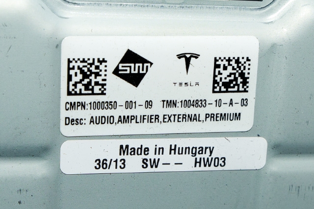 Bilstereo forsterker til Tesla Model S 2013-2016 (Fase 1)  (TESLA|1004833-10-A|)
