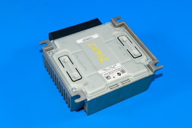Bilstereo forsterker til Tesla Model S 2013-2016 (Fase 1)  (TESLA|1004833-10-A|)