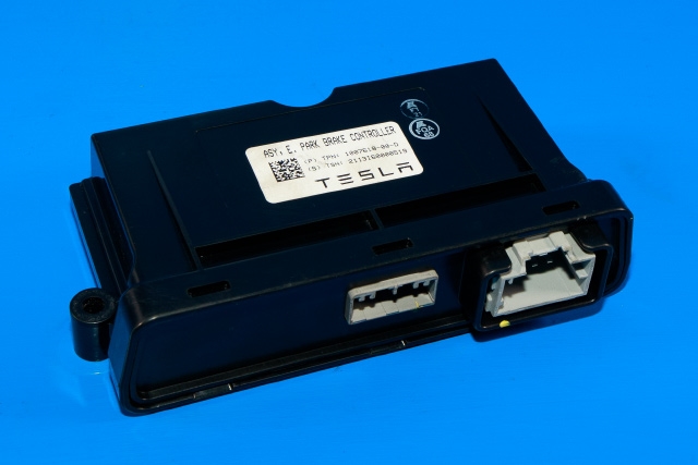 Styreenhet elektrisk parkbrems (EPB - Electric Parking Brake) til Tesla Model S, 2013-2016 (Fase 1)  (TESLA|1007618-00-D)