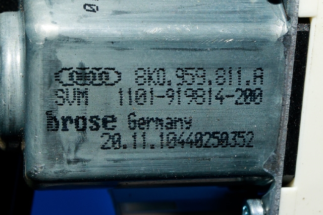 Ruteheis venstre bak til Audi Q5 2008-2012 (Type I, Fase 1)  (VAG|8K0 959 811 A|)