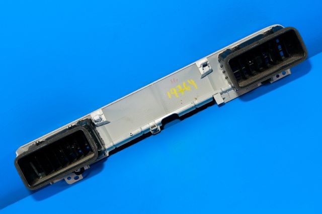 Dashbord friskluftdyse høyre til Mitsubishi Outlander 2012-2015 (Type III, Fase 1)