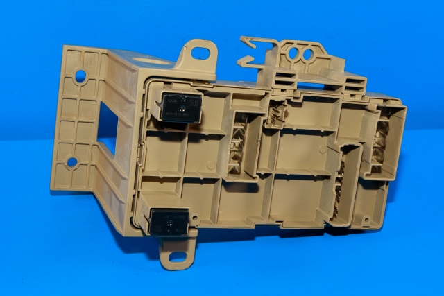 Sikringsboks til Subaru Impreza 2013-2017 (Type IV)  (SUBARU|82201-FJ110|)