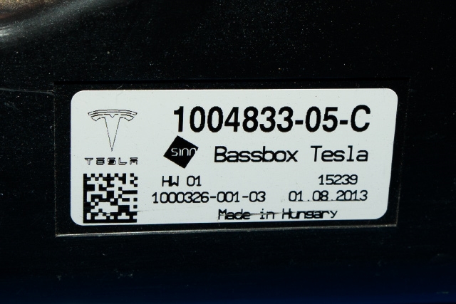 Bilstereo sub-woofer til Tesla Model S 2013-2016 (Fase 1)  (TESLA|1004833-05-C|)