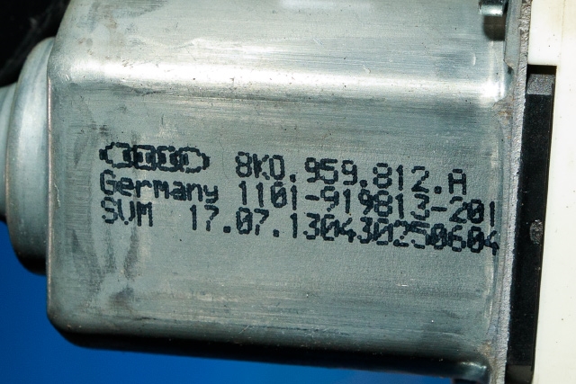Ruteheis høyre bak til Audi A4 2007-2014 (Type IV) (B8) (B8) (VAG|8K0 959 812 A|)
