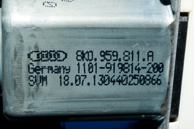 Ruteheis venstre bak til Audi A4 2007-2014 (Type IV) (B8) (B8) (VAG|8K0 959 811 A|)