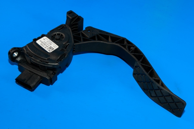 Pedal gass til Audi A4, 2007-2014 (Type IV) (B8) (B8) (HELLA|6PV 009 505-20)