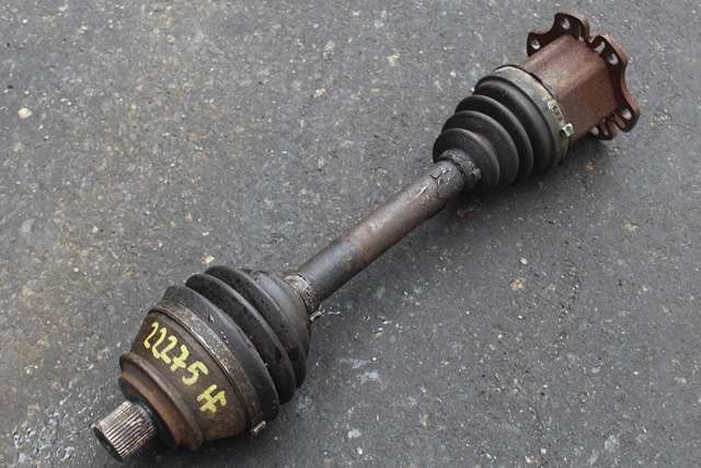 Drivaksel høyre foran, bensin/automat til Audi A8, 2003-2010 (Type II)
