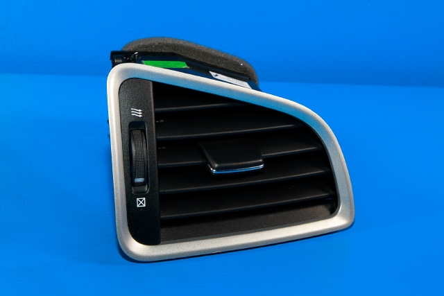 Dashbord friskluftdyse høyre til Suzuki SX4 S-CROSS, 2013-->> (Type II)  (SUZUKI|73630-61M00-HTV)