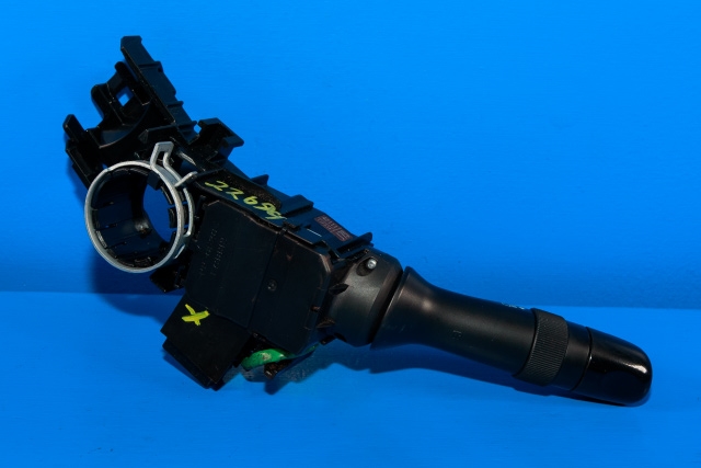 Bryter blink til Toyota Prius +7 2012-2020 (Type III) (stasjonsvogn) (stasjonsvogn) (TOYOTA|17F534-42111|)