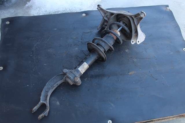 Fjærbein høyre foran til Audi A4, 2007-2014 (Type IV) (B8) (B8) (VAG|8T0 413 031 AF)