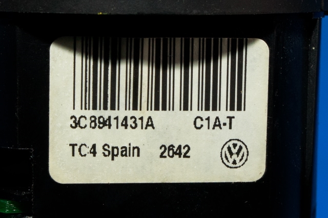 Bryter lys til VW Passat 2011-2015 (B7) (B7) (VAG|3C8 941 431 A|)