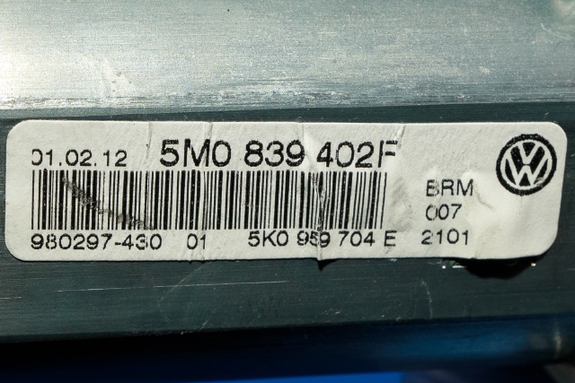 Ruteheis, kun motor, høyre bak til VW Golf, Plus/Cross 2009-2013 (Fase 2)  (VAG|5M0 839 402 F|)