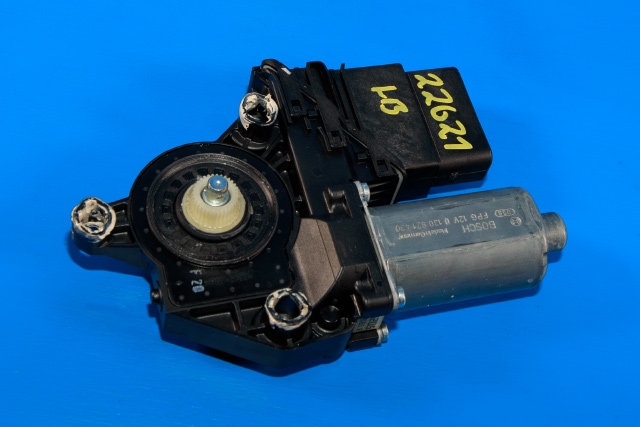 Ruteheis, kun motor, høyre bak til VW Golf, Plus/Cross 2009-2013 (Fase 2)  (VAG|5M0 839 402 F|)