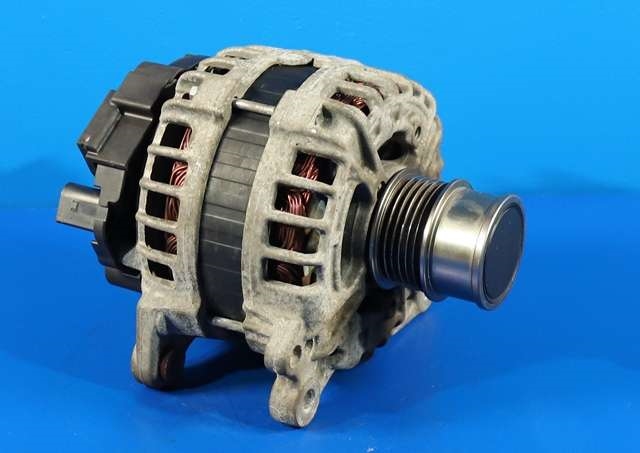 Dynamo til Škoda Octavia 2013-2016 (Type III, Fase 1) (BOSCH|F 000 BL0 8F2|04C 903 023 L. 14 VOLT - 140 AMP|)