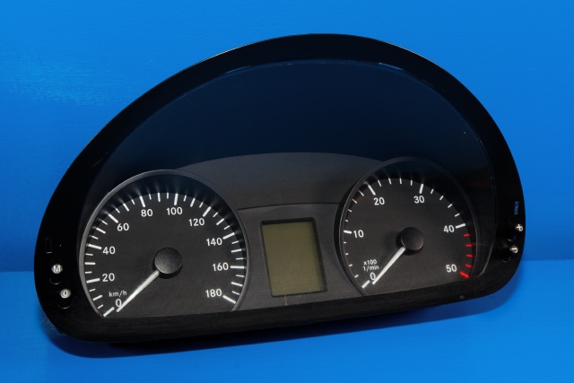 Instrumentpanel til Mercedes Sprinter, 2006-2013 (Fase 1) (906) (906) (JOHNSON|2324488-02)