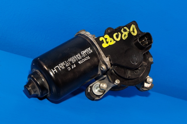 Viskermotor frontrute til Toyota Hiace, 2007-2012 (Fase 3)  (TOYOTA|85110-26140)