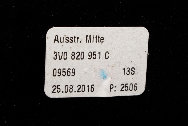 Dashbord friskluftdyse midtkonsoll til Škoda Superb 2015-->> (Type III) (VAG|3V0 820 951 C|)