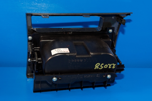 Dashbord koppholder til Mazda 6 2010-2013 (Type II, Fase 2)  
